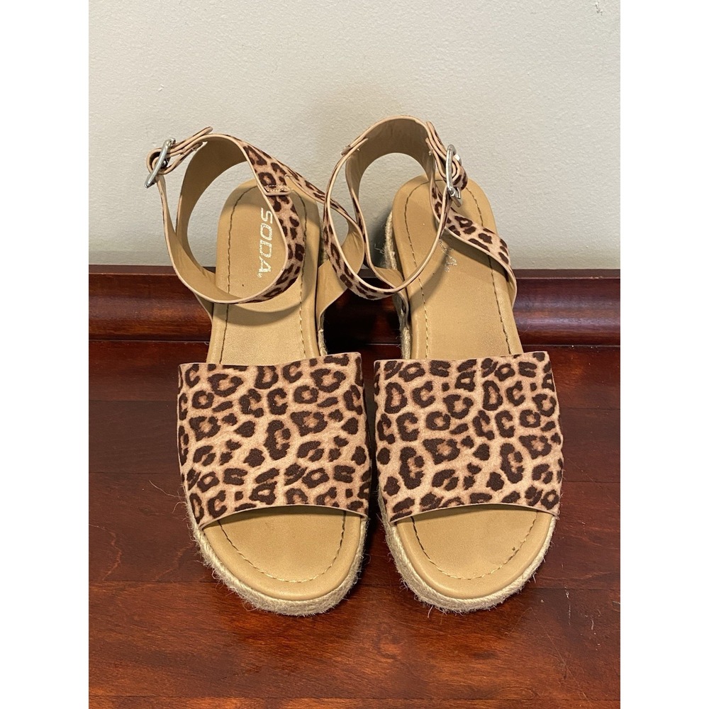 SODA Topic Leopard Print Platform Wedge Espadrilles Women's Size 8 Ankle Strap